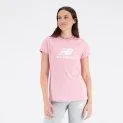 W Essentials Stacked Logo T-Shirt hazy rose - Can be used as a basic or eye-catcher - great shirts and tops | Stadtlandkind
