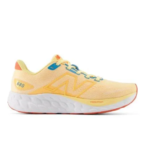 Women's running shoes W680LL8 Fresh Foam 680 v8 white peach - New Balance