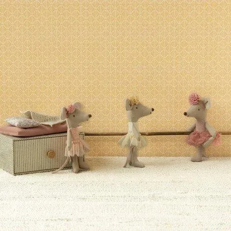 Dancing mouse in the day bed, Little sister - Maileg